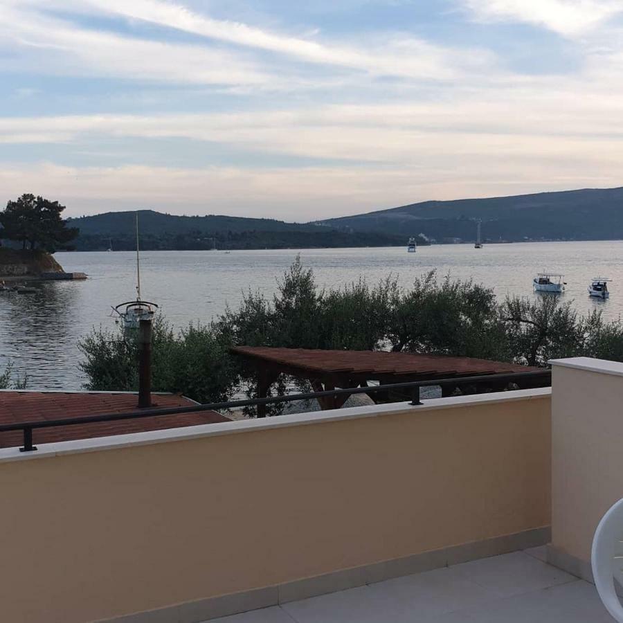 Ferienwohnung Tondo Tivat Zimmer foto